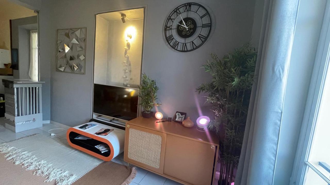 Appartement Au Centre De Ница Екстериор снимка